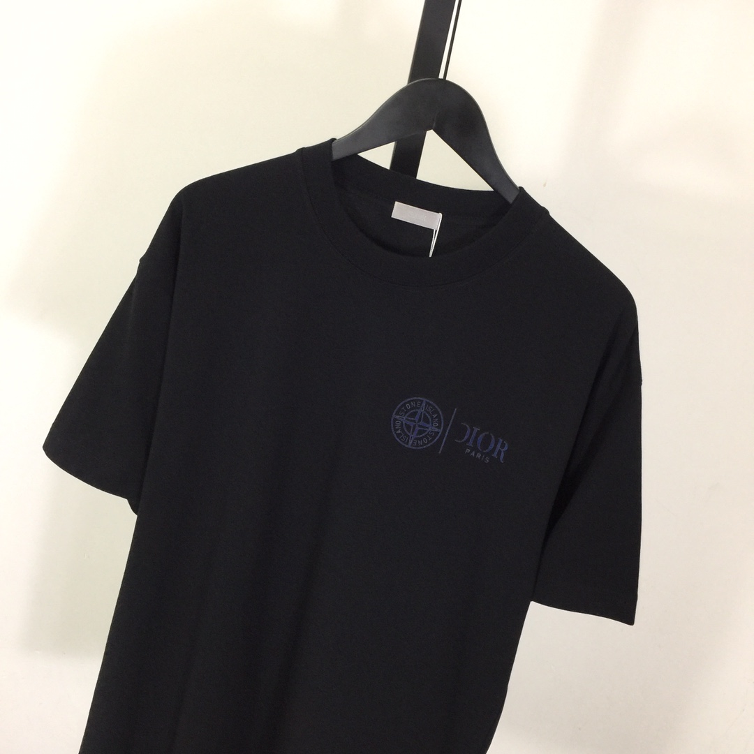 Dior And Stone Island T-Shirt - PerfectKickZ