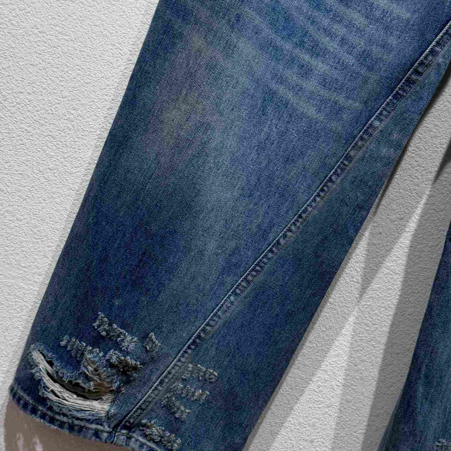 Balenciaga Twisted Wide-leg Jeans  - 