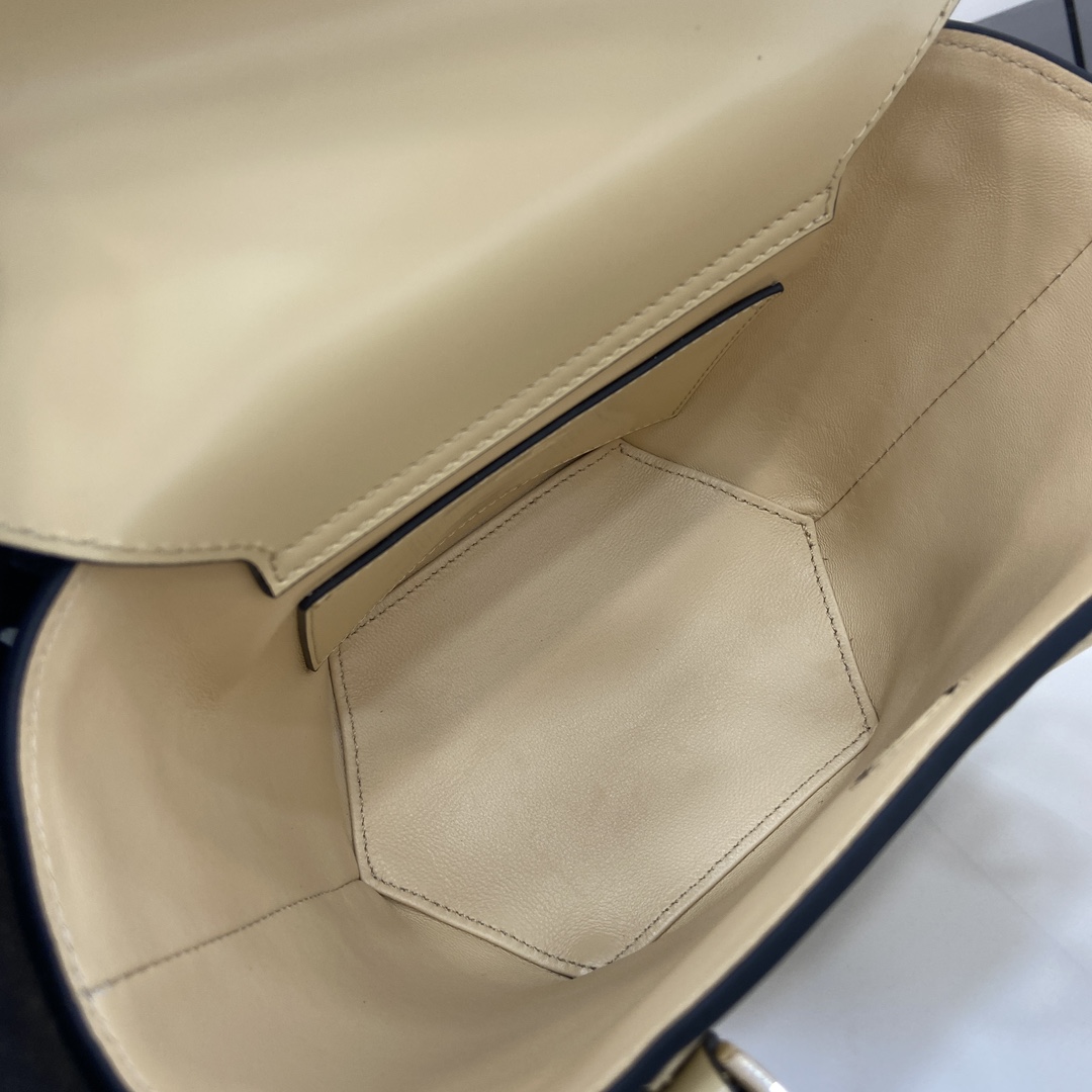 Gucci Mini Bamboo Top Handle Tote Bag - 