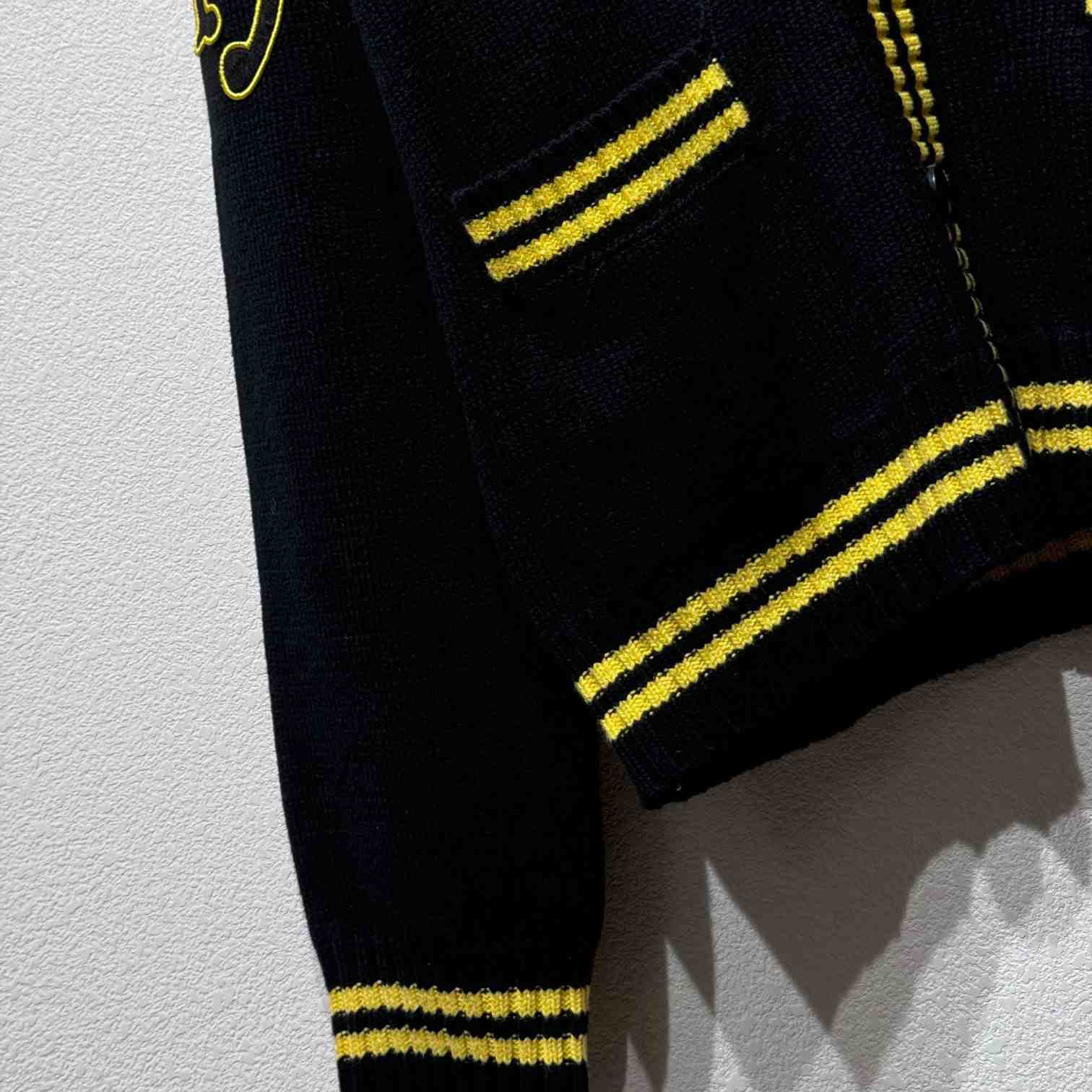 Prada Wool And Cashmere Cardigan - 