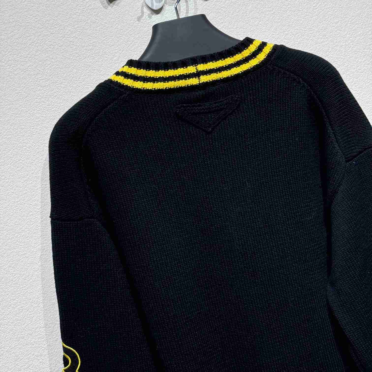 Prada Wool And Cashmere Cardigan - 