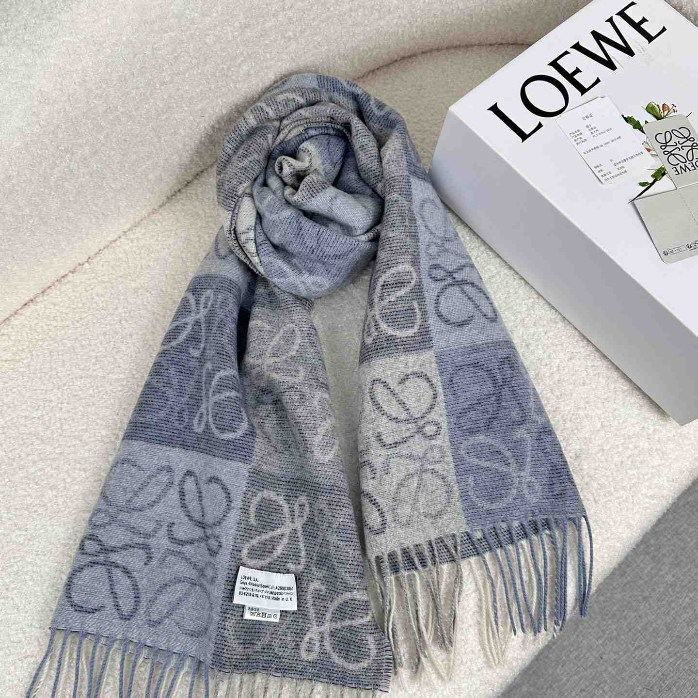 Loewe Scarf In Wool And Cashmere - PerfectKickZ