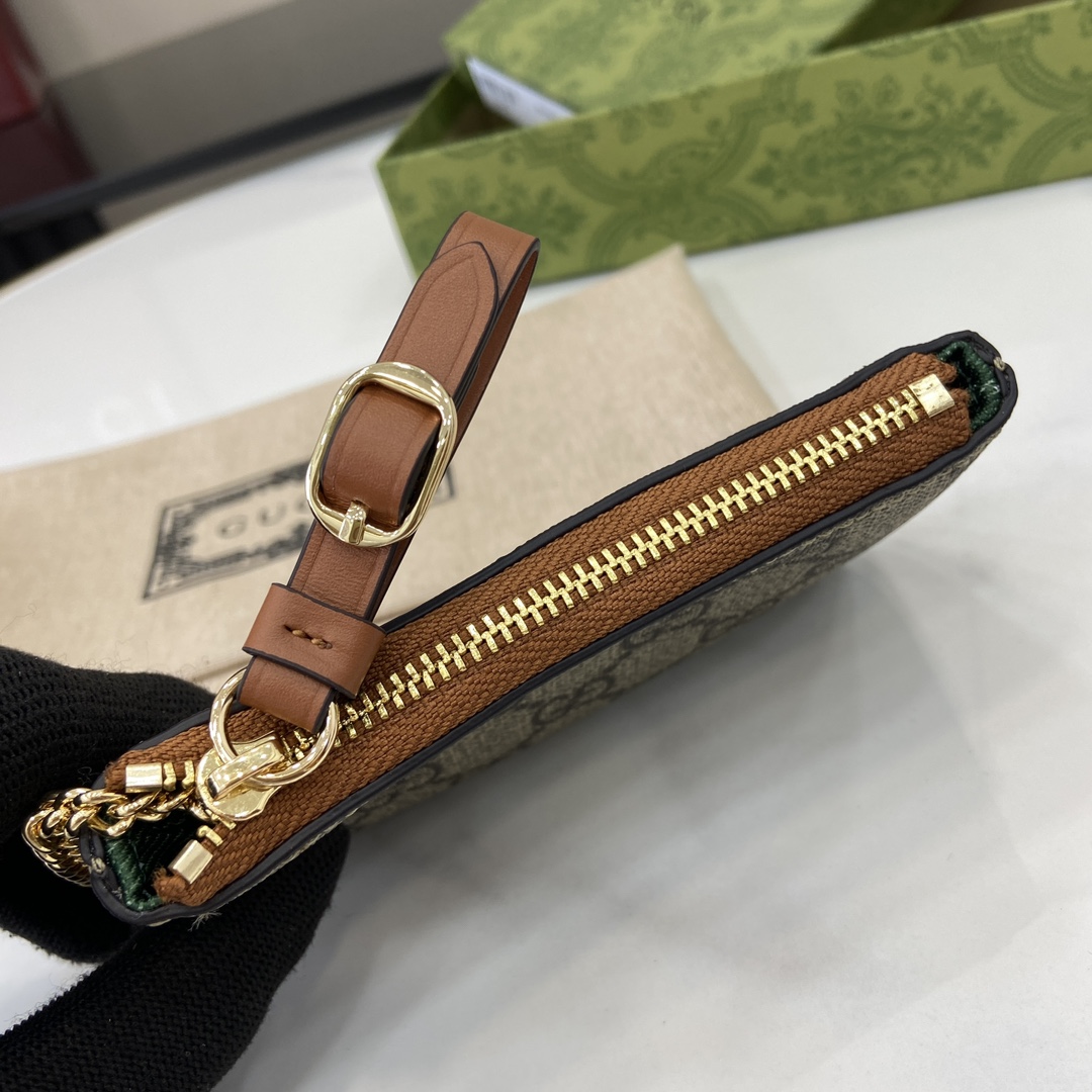 Gucci GG Emblem Key Case - PerfectKickZ