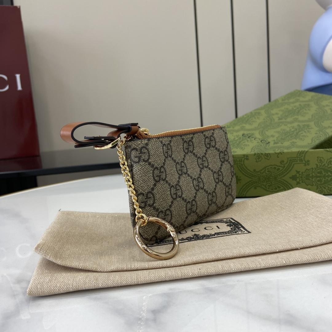 Gucci GG Emblem Key Case - PerfectKickZ