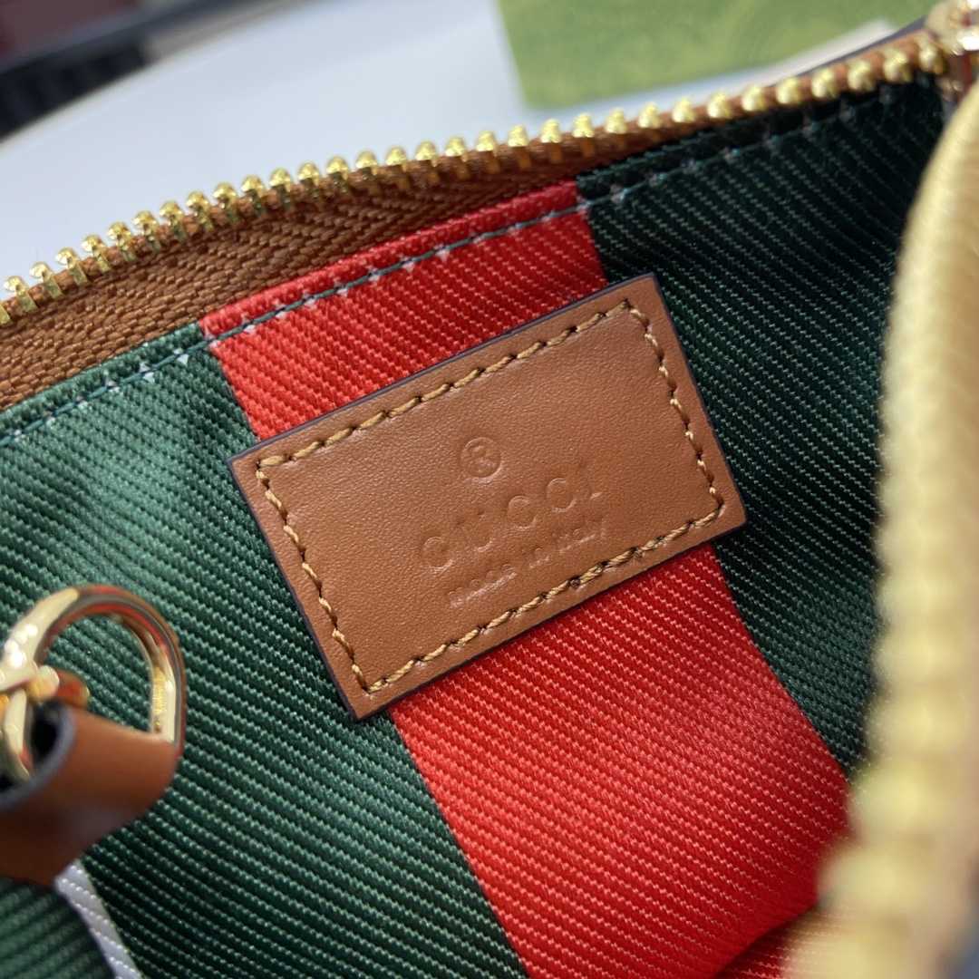 Gucci GG Emblem Key Case - PerfectKickZ