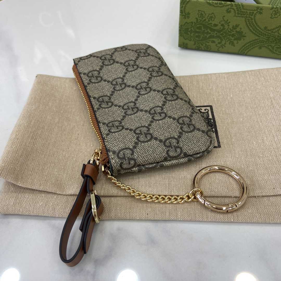 Gucci GG Emblem Key Case - PerfectKickZ