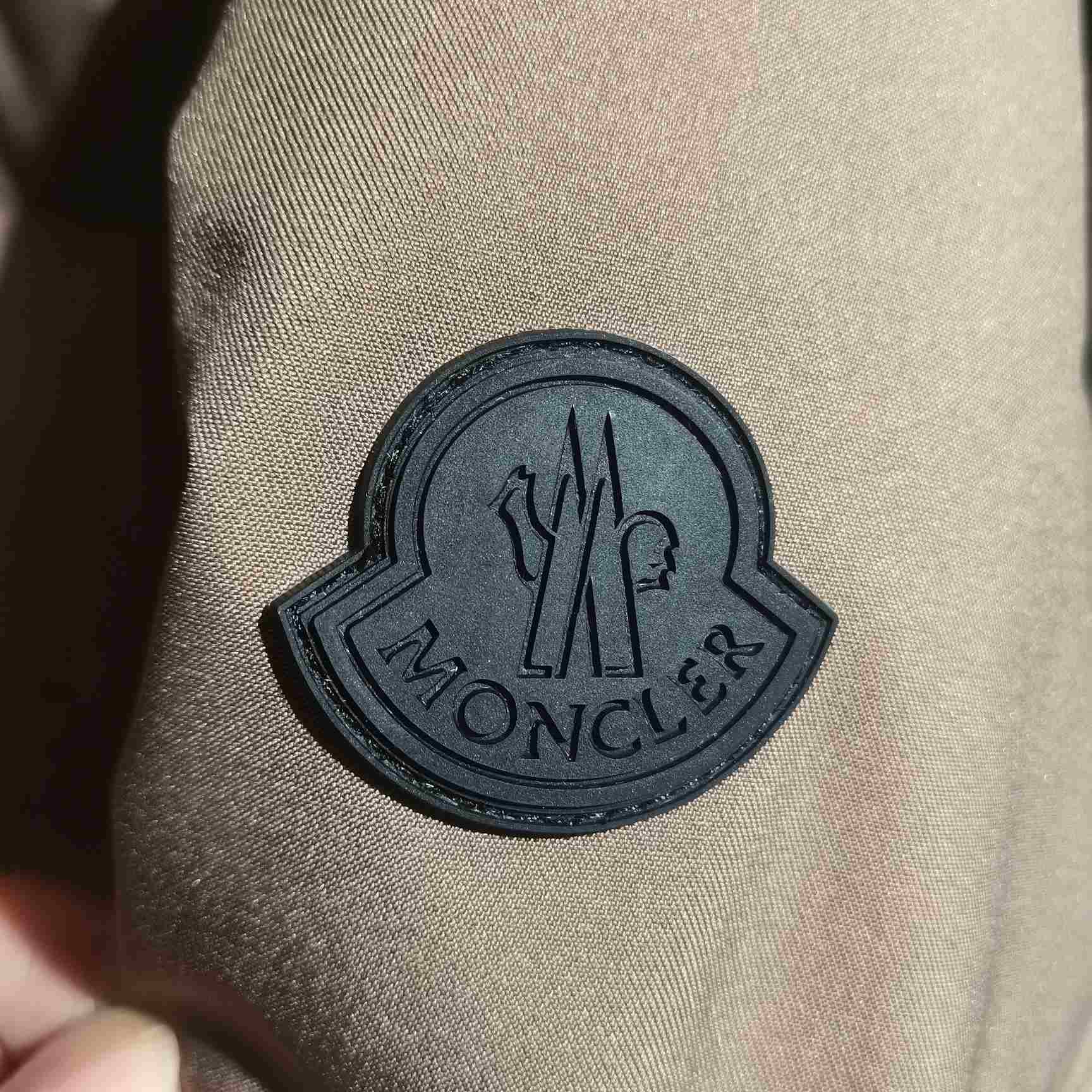 Moncler Misonet Short Down Jacket - PerfectKickZ