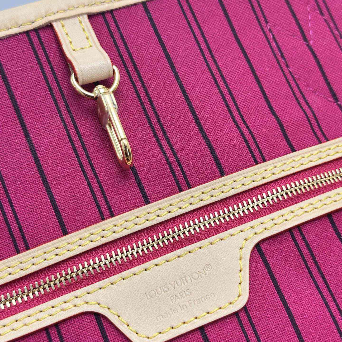 Louis Vuitton Neverfull Bandoulière Inside Out MM   M12257 - PerfectKickZ