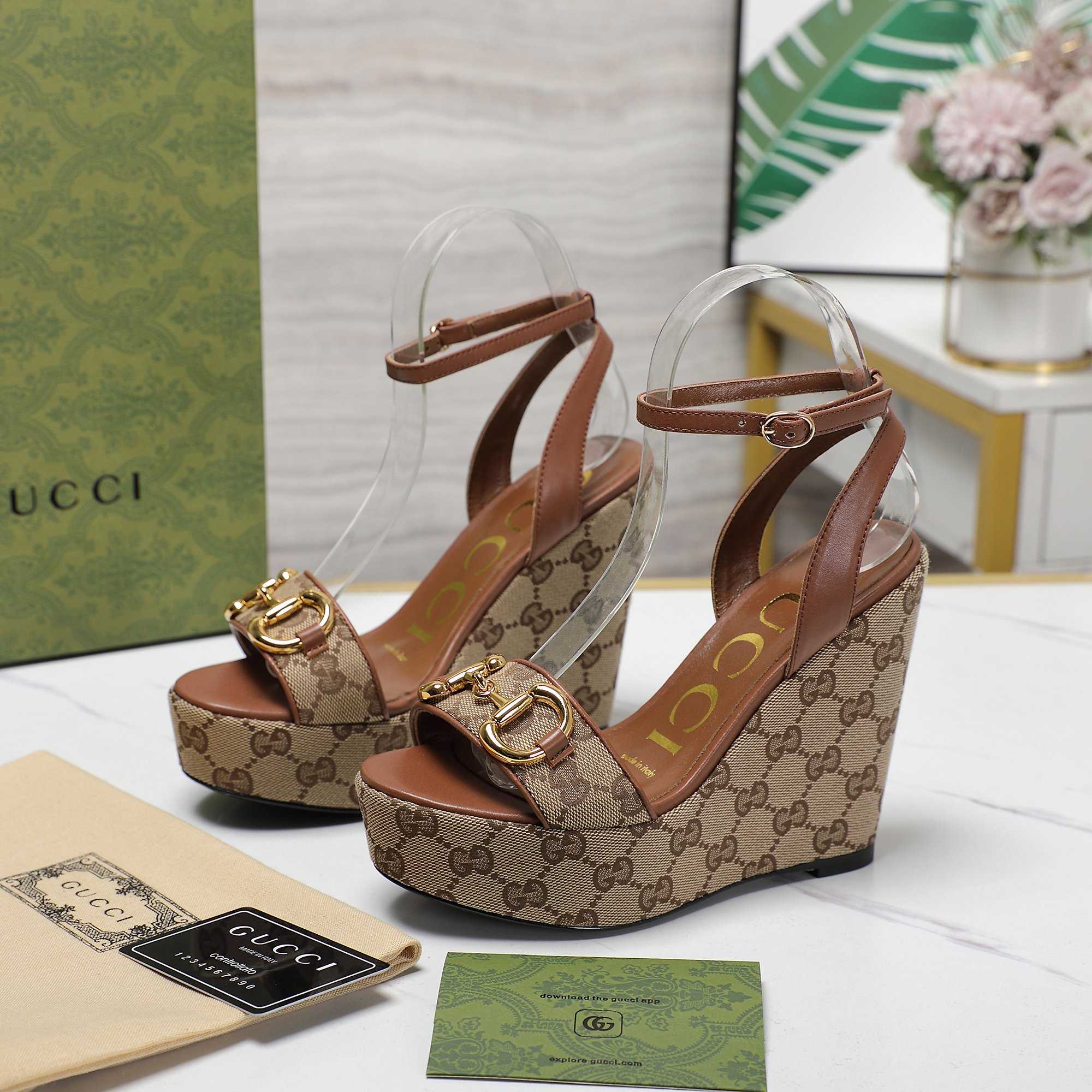 Gucci Women's Horsebit Platform Sandal  - PerfectKickZ