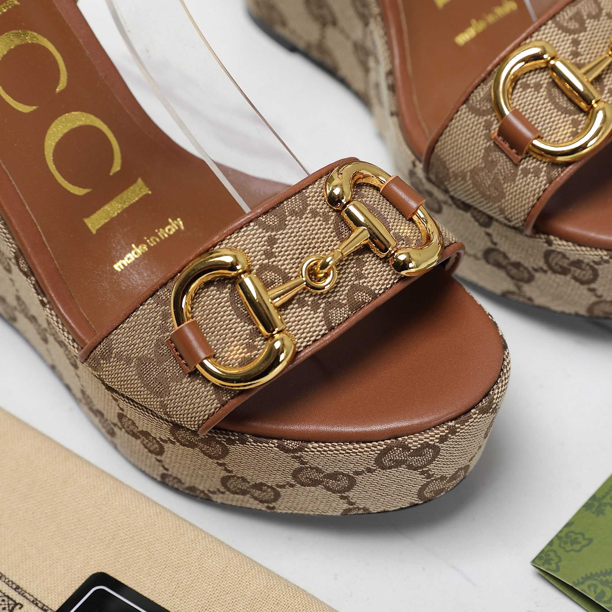 Gucci Women's Horsebit Platform Sandal  - PerfectKickZ