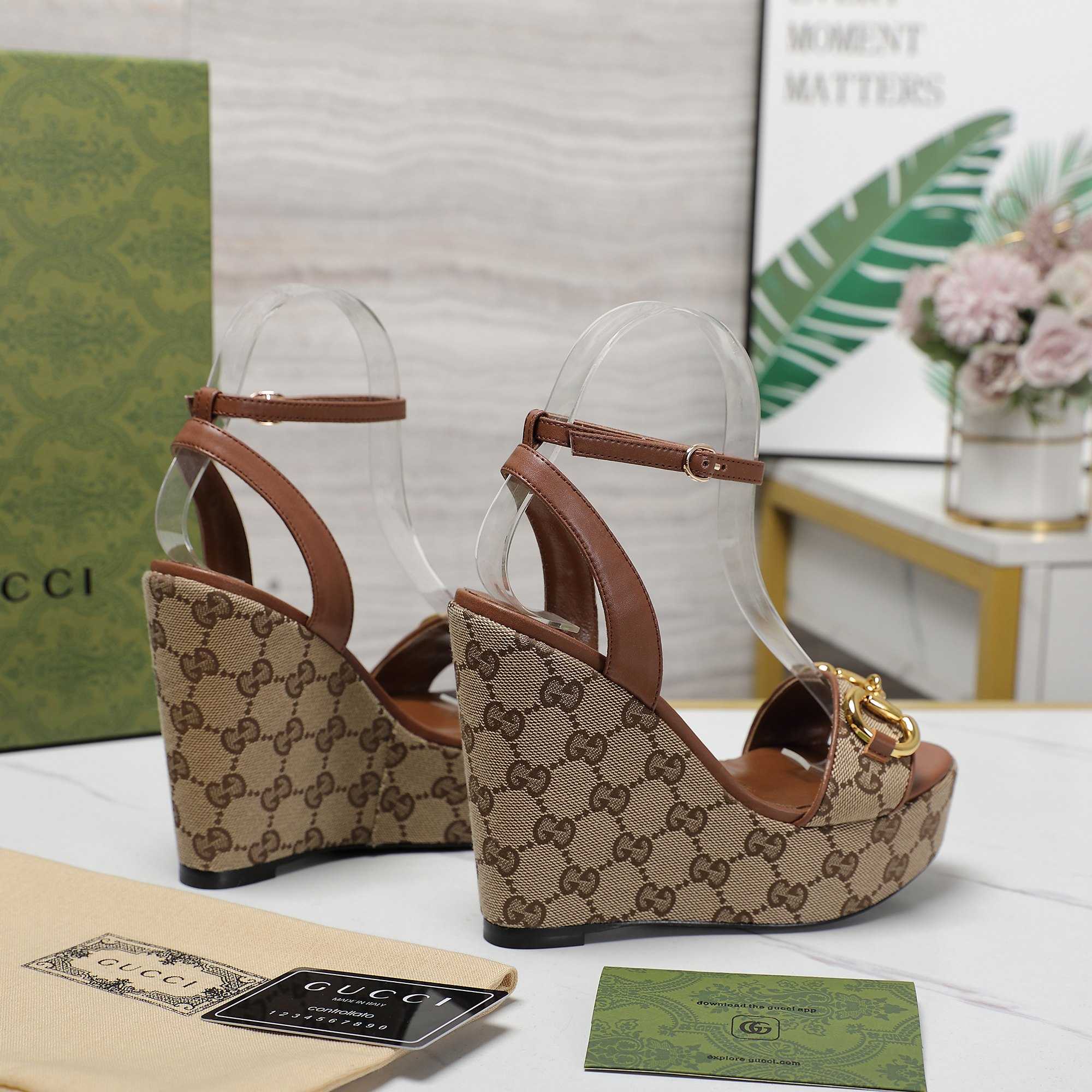 Gucci Women's Horsebit Platform Sandal  - PerfectKickZ