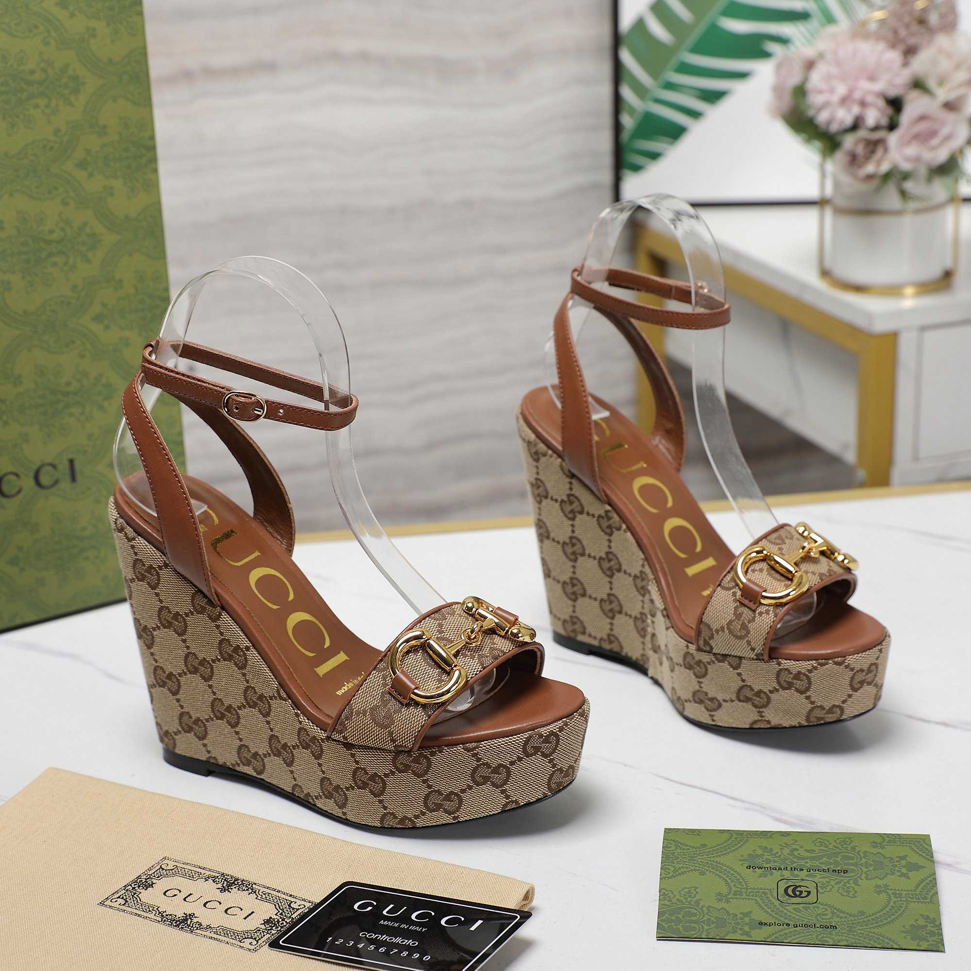 Gucci Women's Horsebit Platform Sandal  - PerfectKickZ