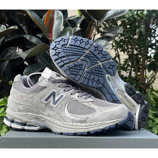 New Balance NB 2002R Sneakers      ML2002RA   - PerfectKickZ