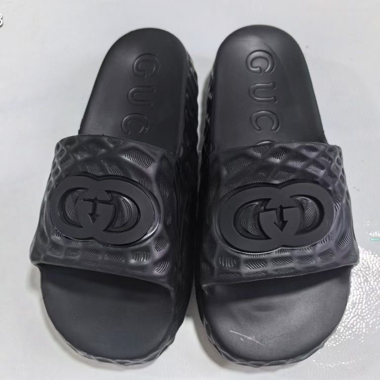 Gucci Interlocking G Slide Sandal - PerfectKickZ