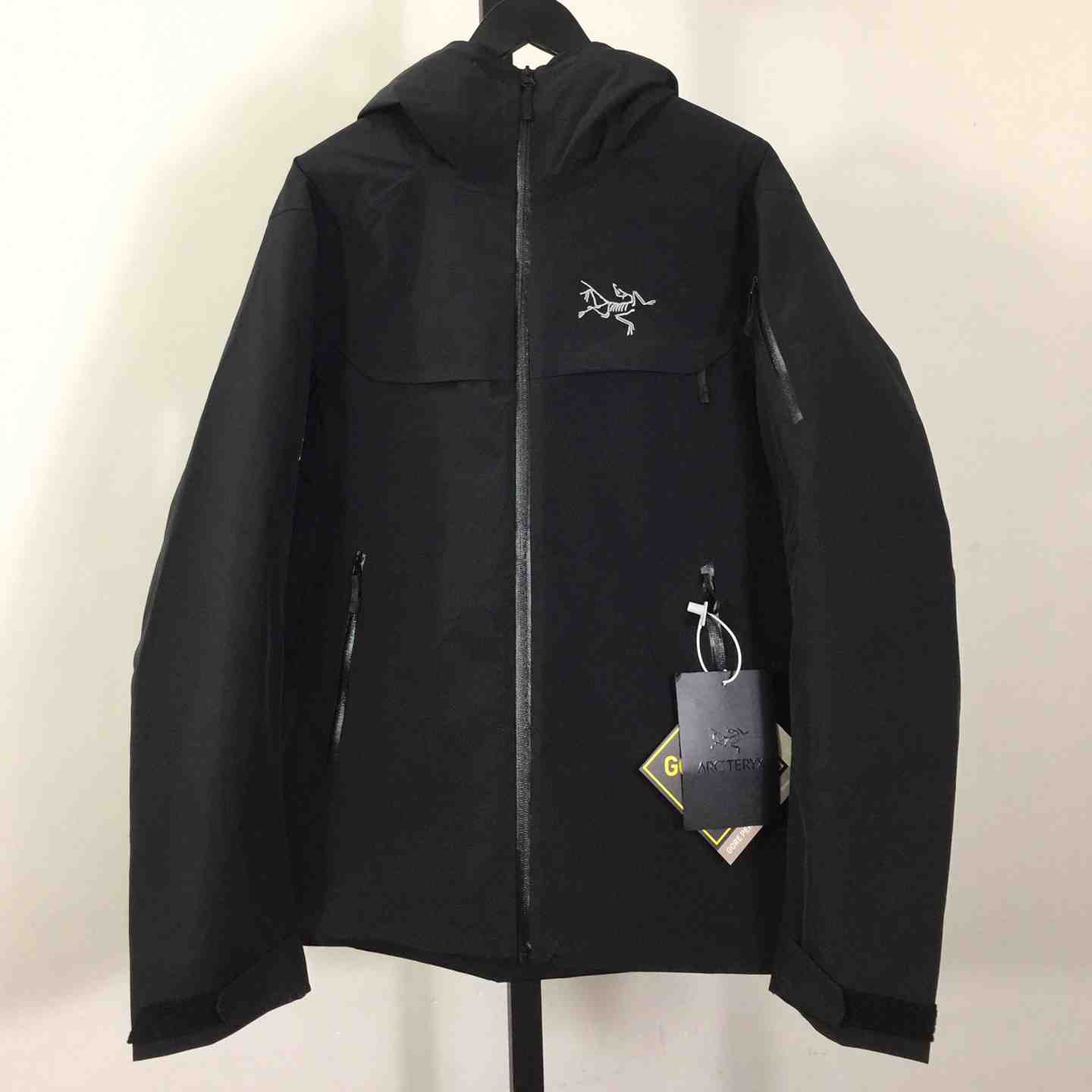 Arc'teryx Macai Lt Jacket - PerfectKickZ