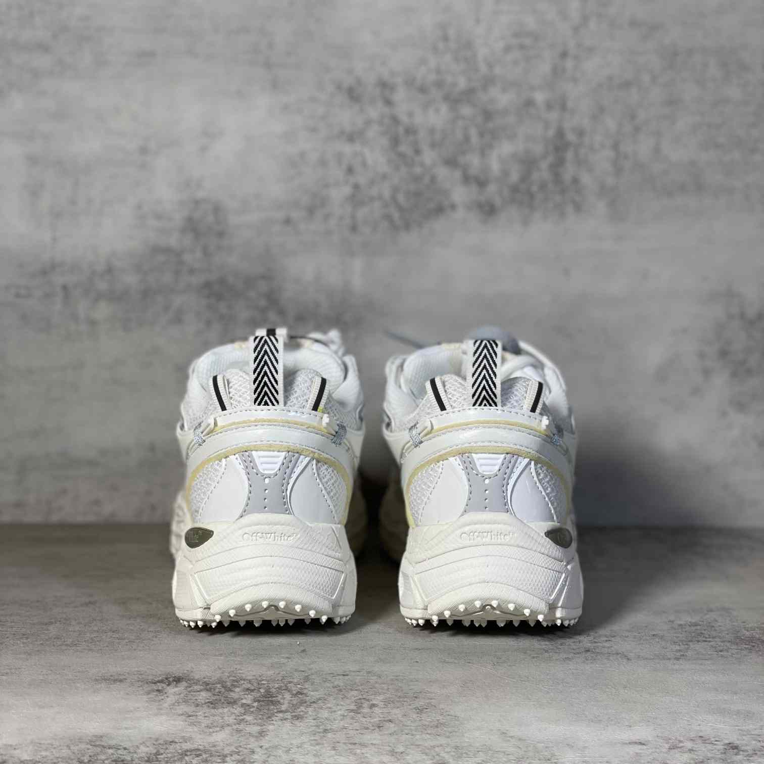 Off-White c/oVrgil Abloh™ Sneakers - 