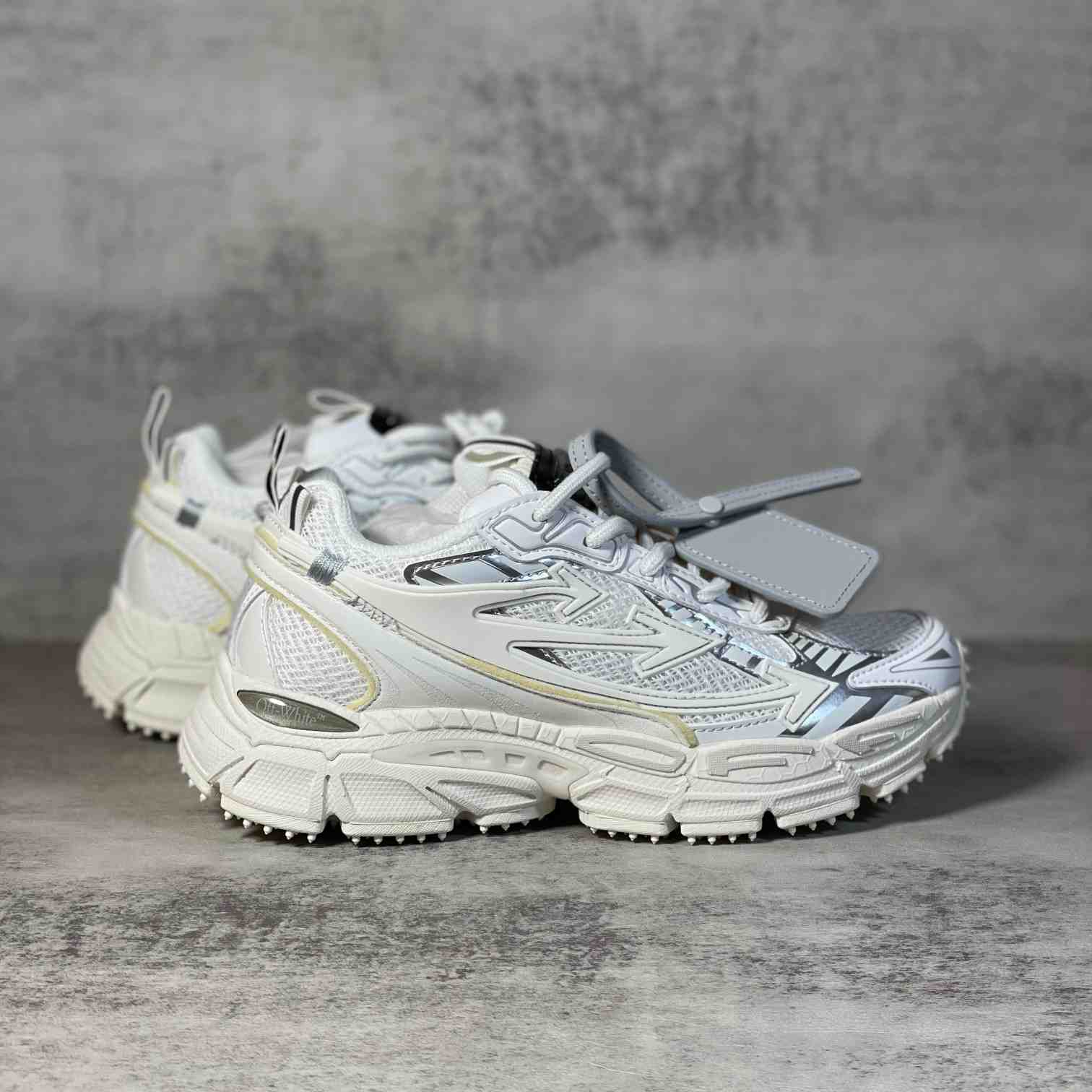 Off-White c/oVrgil Abloh™ Sneakers - 