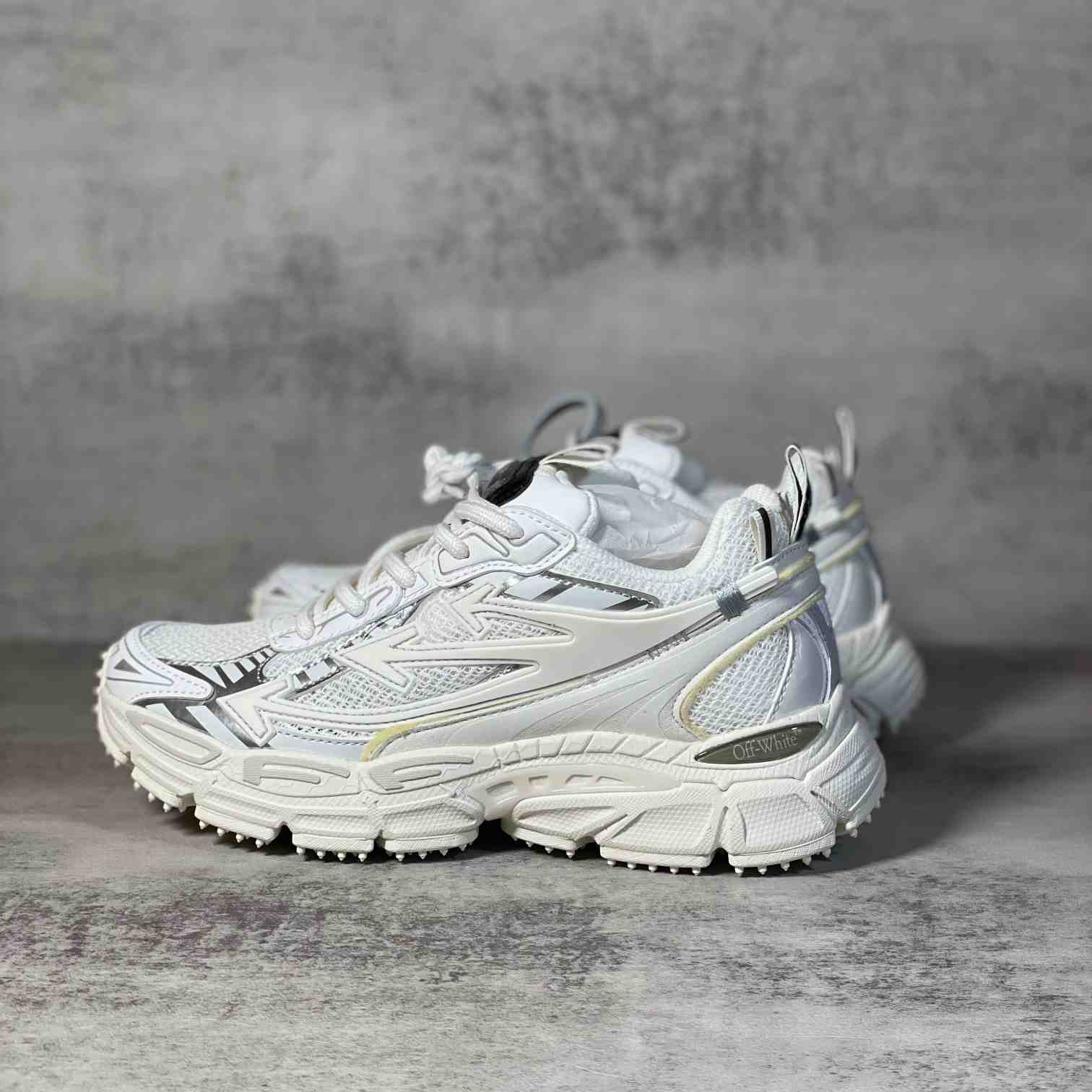 Off-White c/oVrgil Abloh™ Sneakers - 