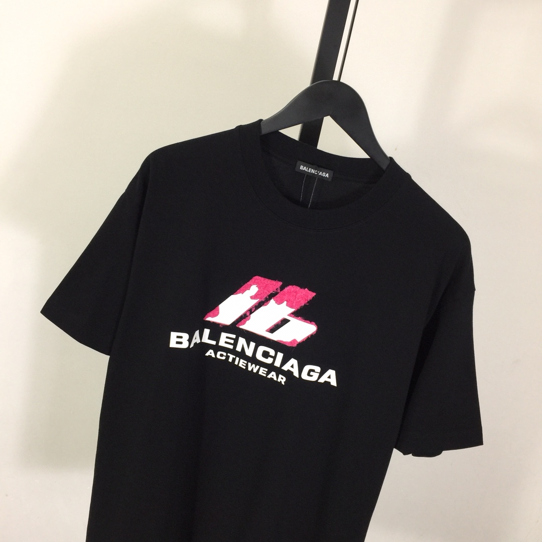 Balenciaga Logo T-Shirt - PerfectKickZ