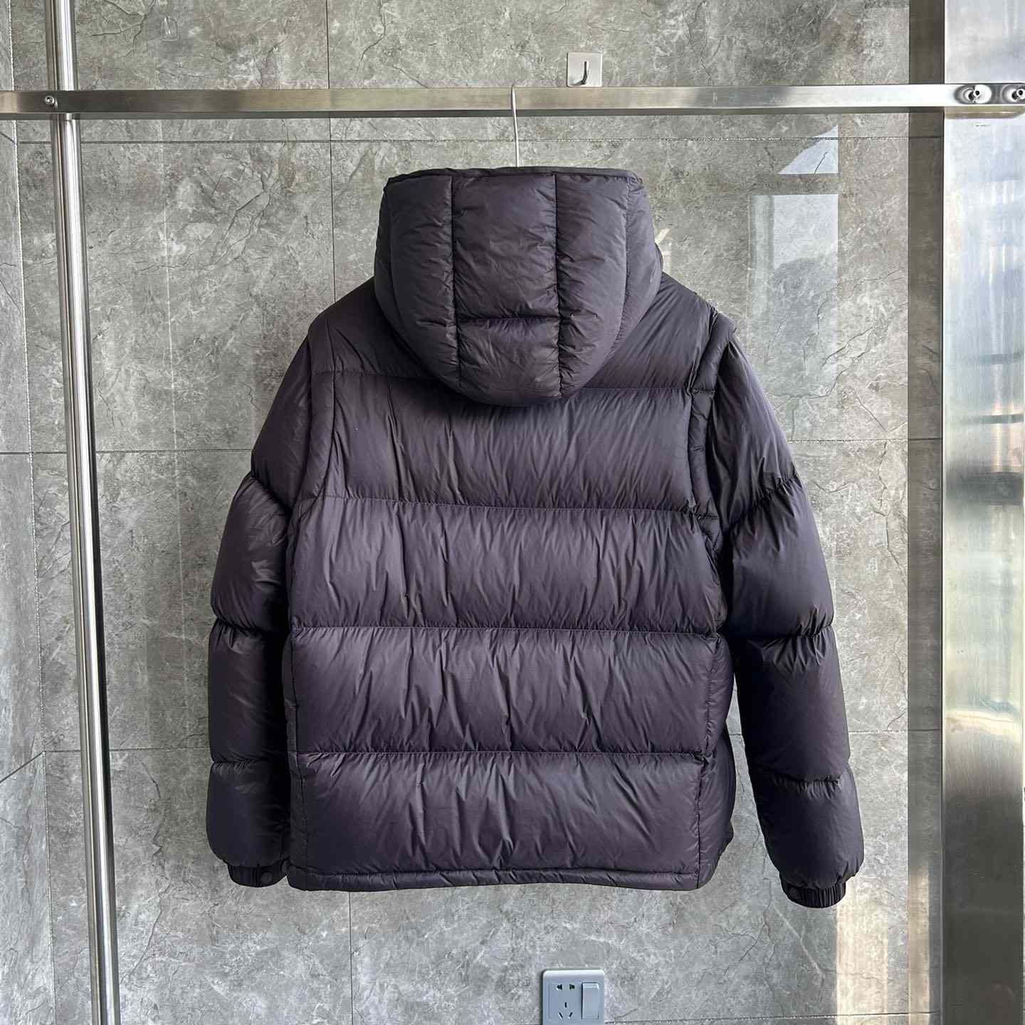 Moncler Cyclone 2-IN-1 Short Down Jacket - PerfectKickZ