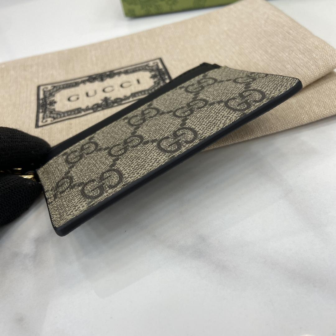 Gucci GG Emblem Card Case With Strap - PerfectKickZ