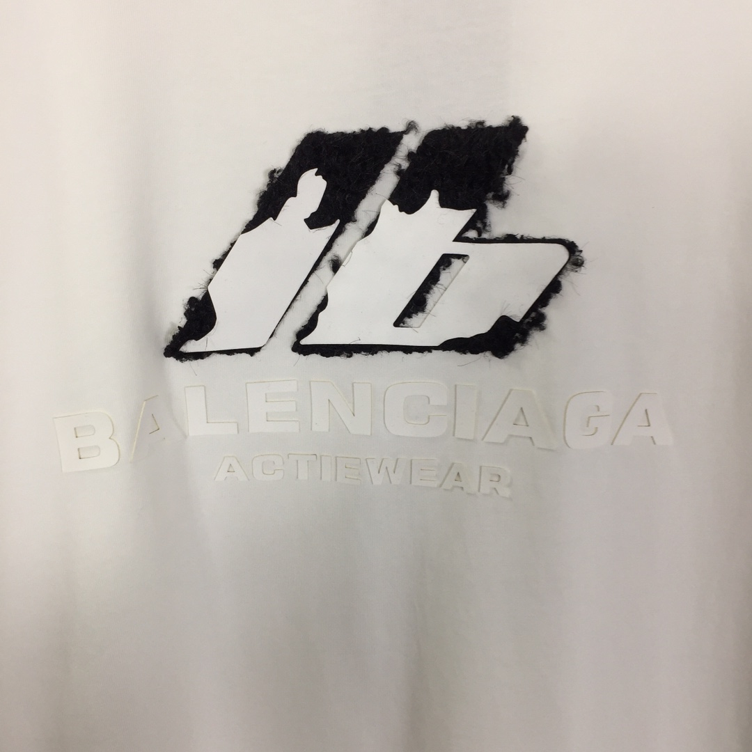 Balenciaga Logo T-Shirt - PerfectKickZ