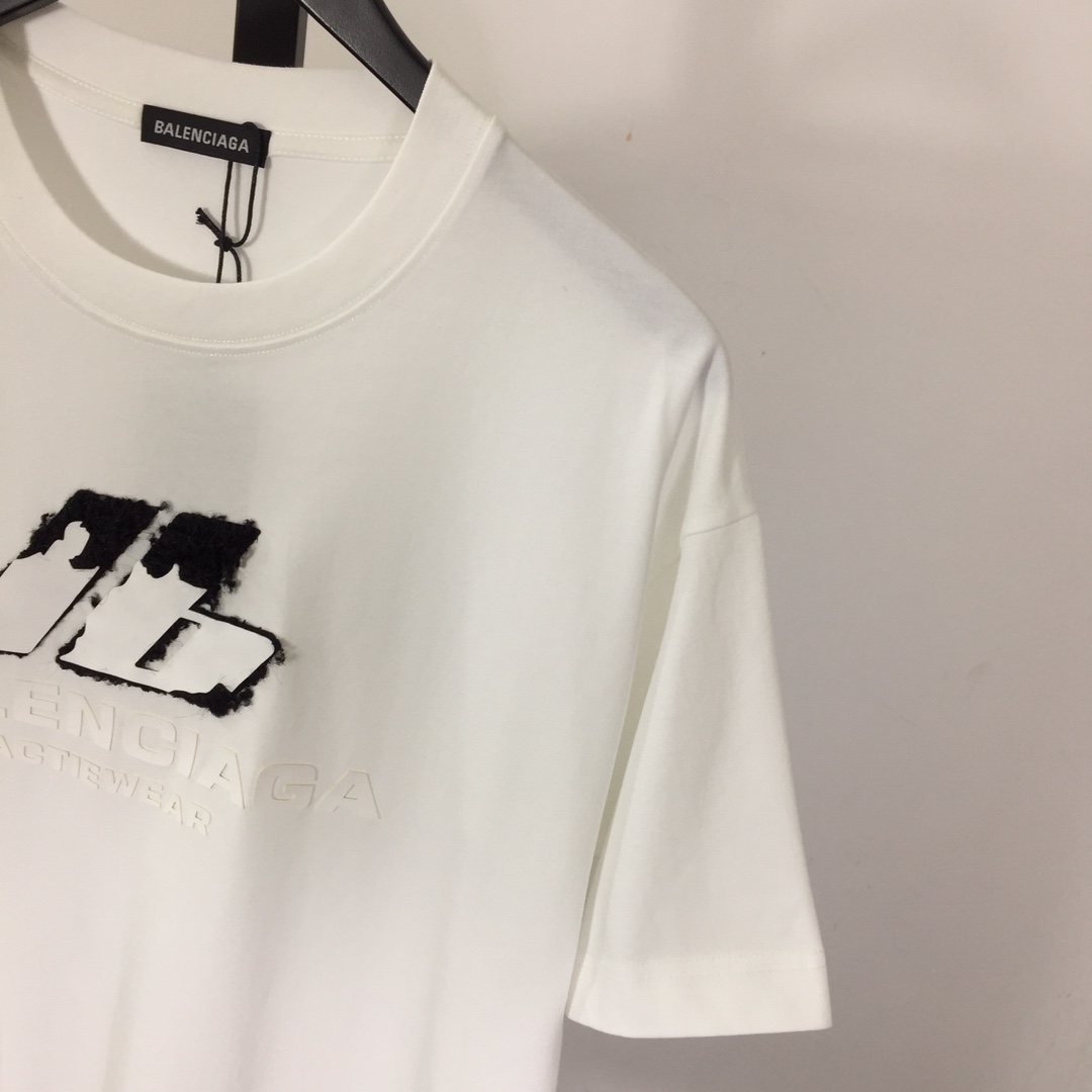 Balenciaga Logo T-Shirt - PerfectKickZ