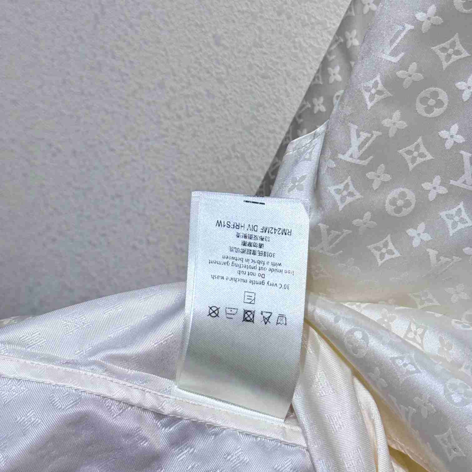 Louis Vuitton Monogram Long-Sleeved Shirt    - PerfectKickZ
