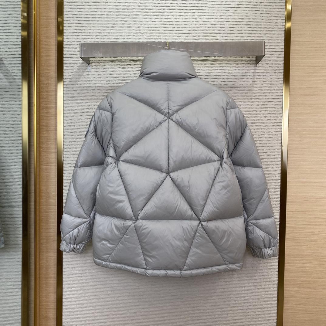 Moncler x Pharrell Oak Short Down Jacket - 