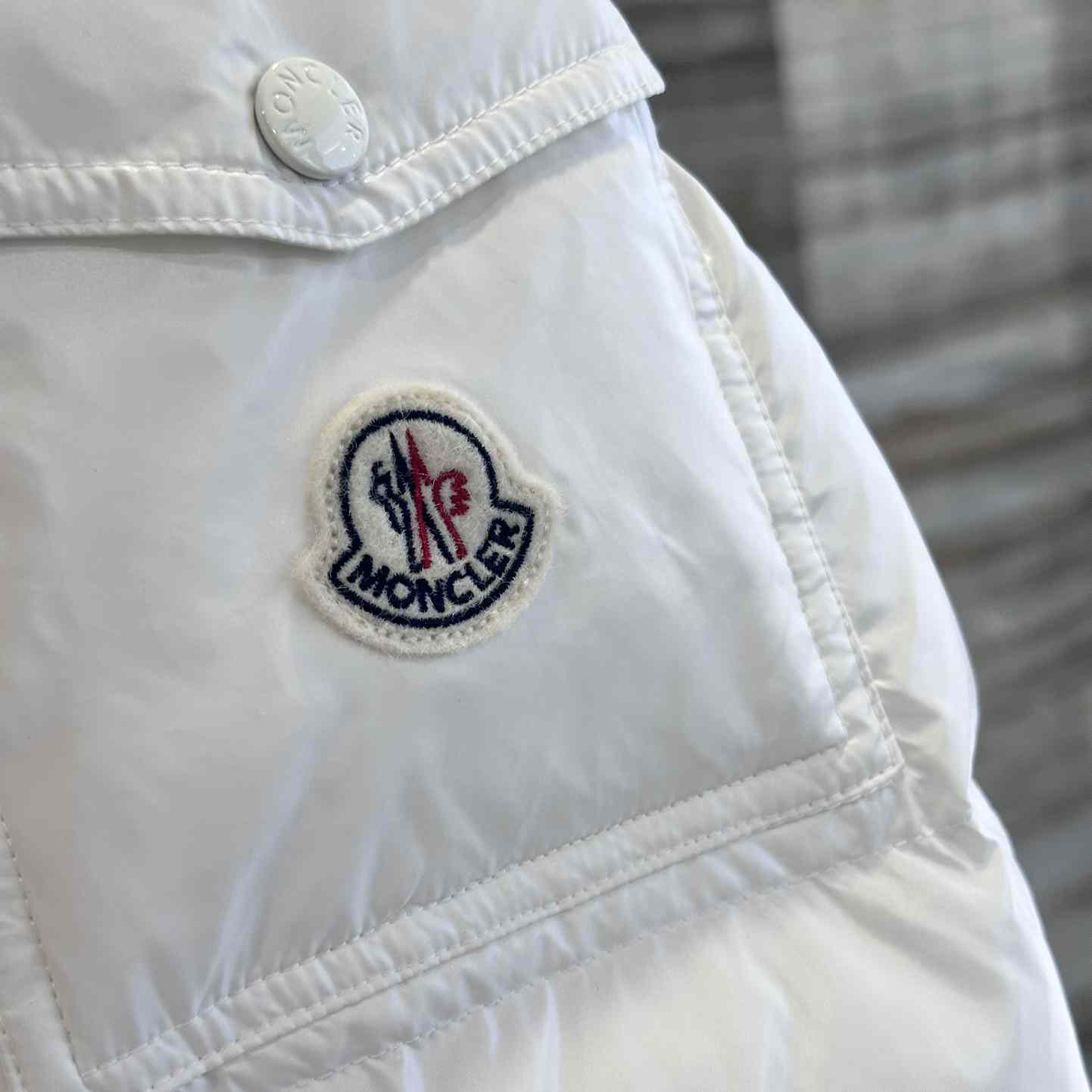 Moncler Maire Hooded Short Down Jacket - 
