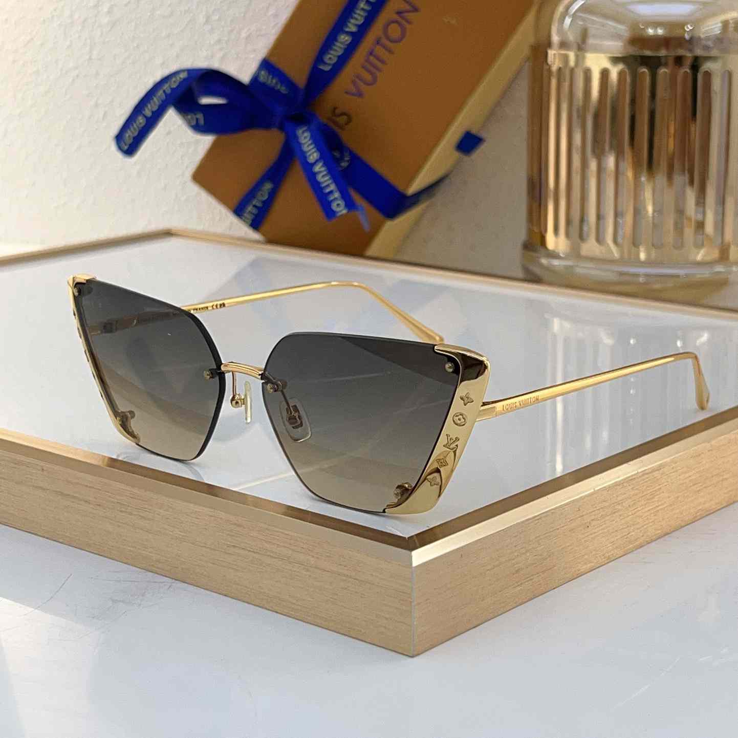 Louis Vuitton LV Moon Metal Cat Eye Sunglasses     Z1993U - PerfectKickZ