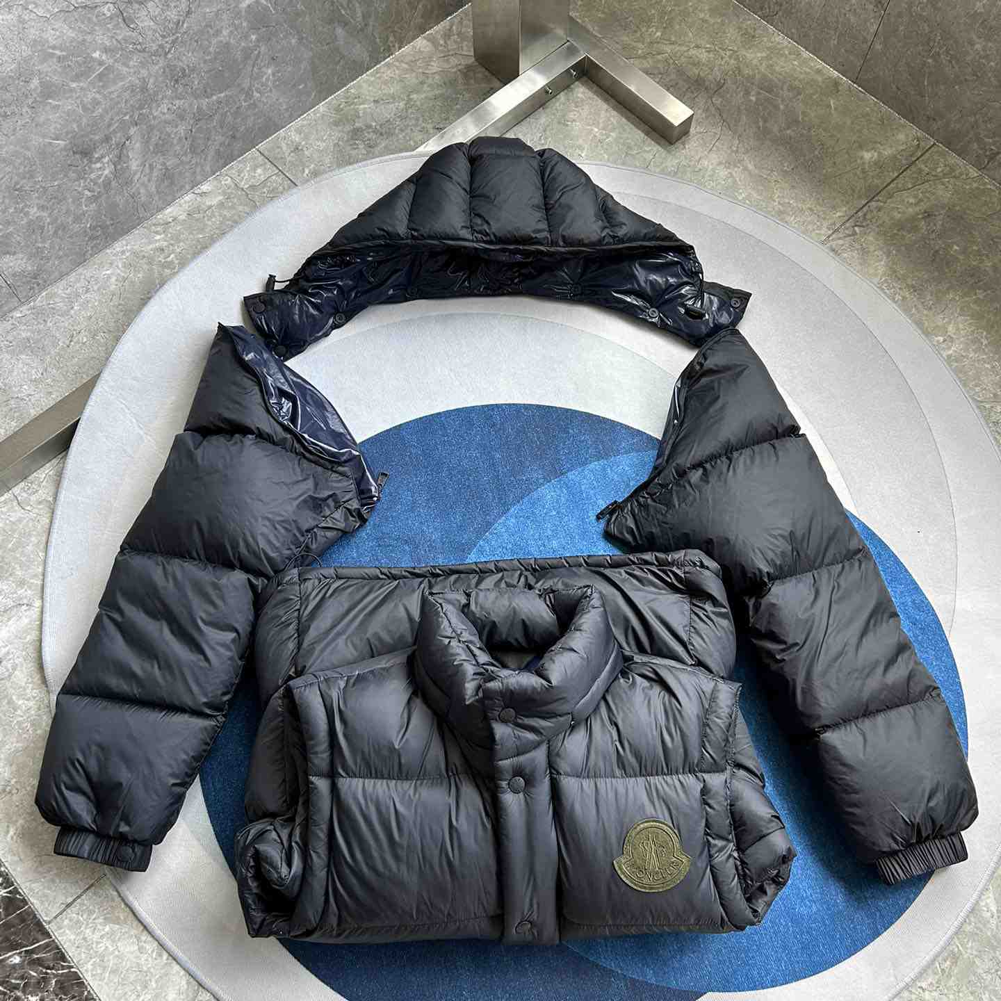 Moncler Cyclone 2-IN-1 Short Down Jacket - PerfectKickZ