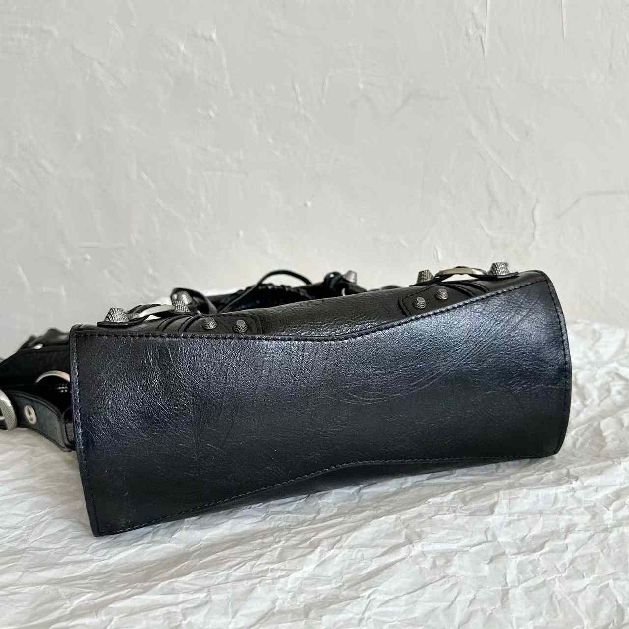 Balenciaga Neo Cagole City Handbag (26×17.8×11.4cm) - PerfectKickZ