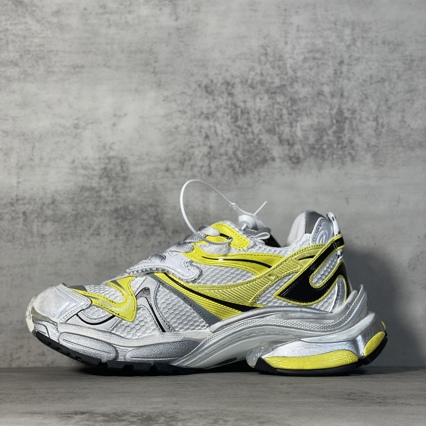 Balenciaga Runner 2.0 Sneaker In White, Yellow And Black Mesh And Polyurethane - PerfectKickZ