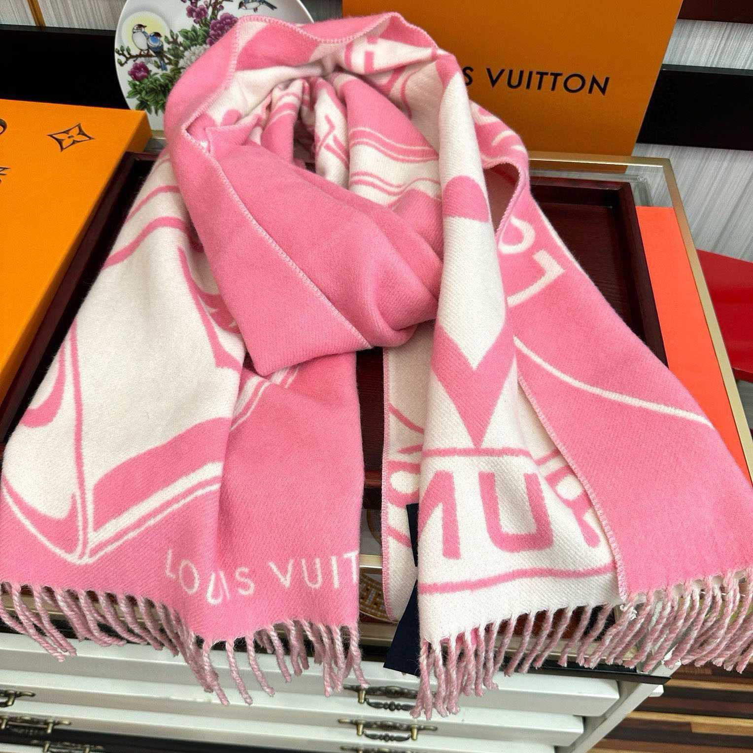 Louis Vuitton Lock And Keys Scarf  M92856 - 