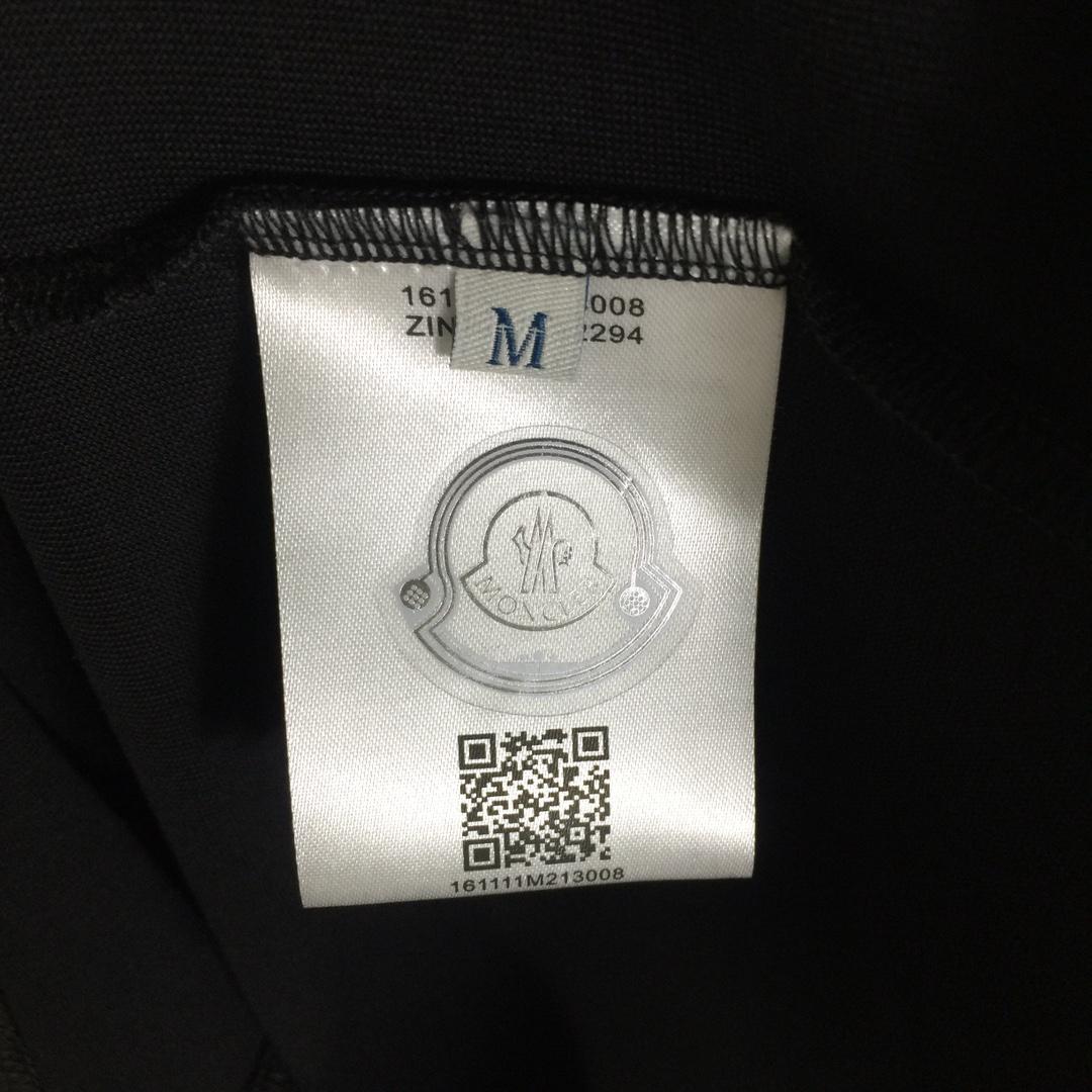 Moncler Logo T-Shirt - PerfectKickZ