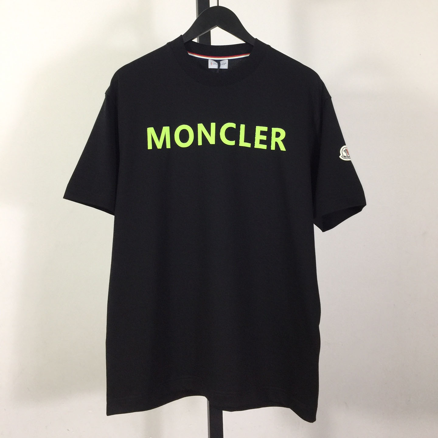 Moncler Logo T-Shirt - PerfectKickZ