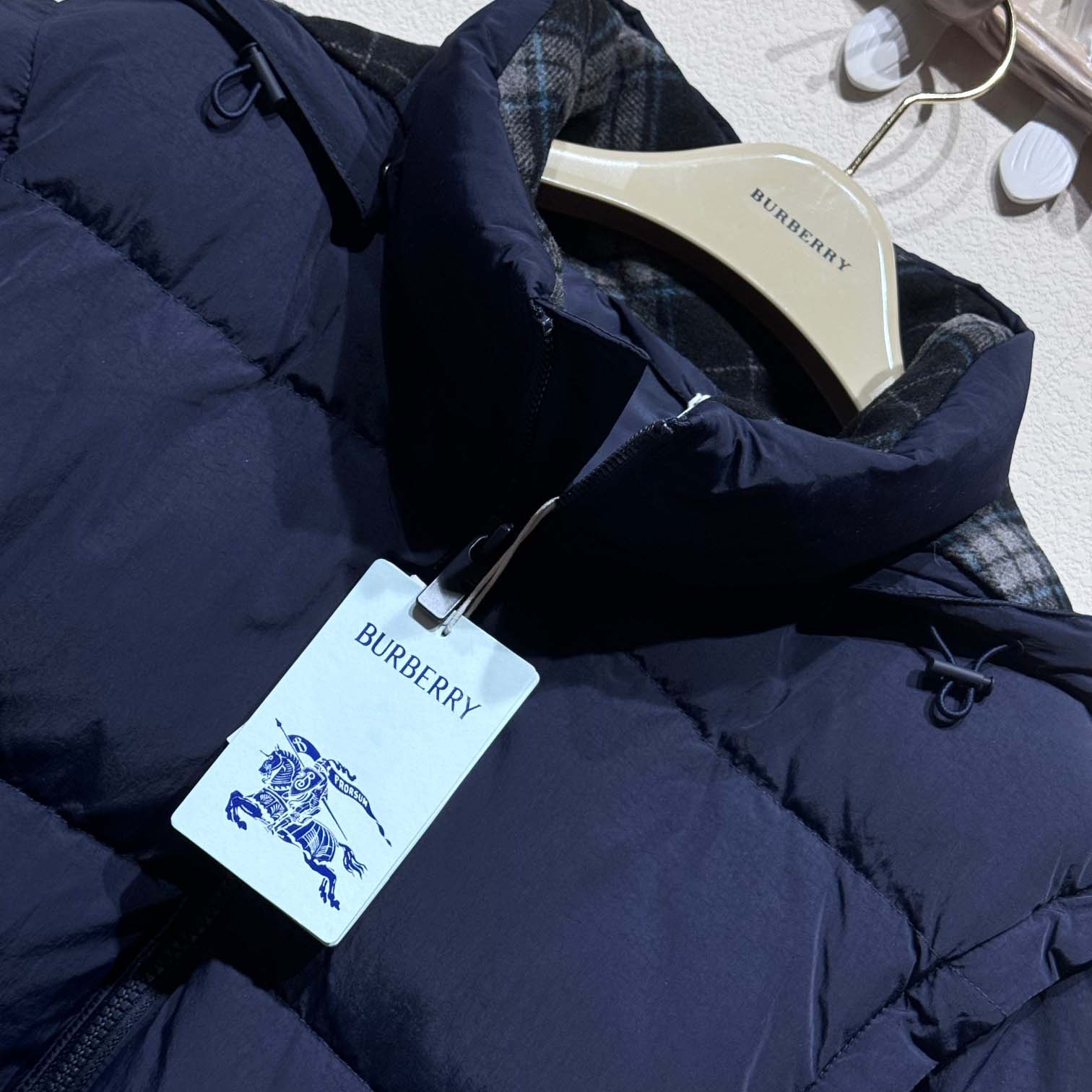 Burberry Detachable Sleeve Nylon Bideford Puffer Jacket - PerfectKickZ