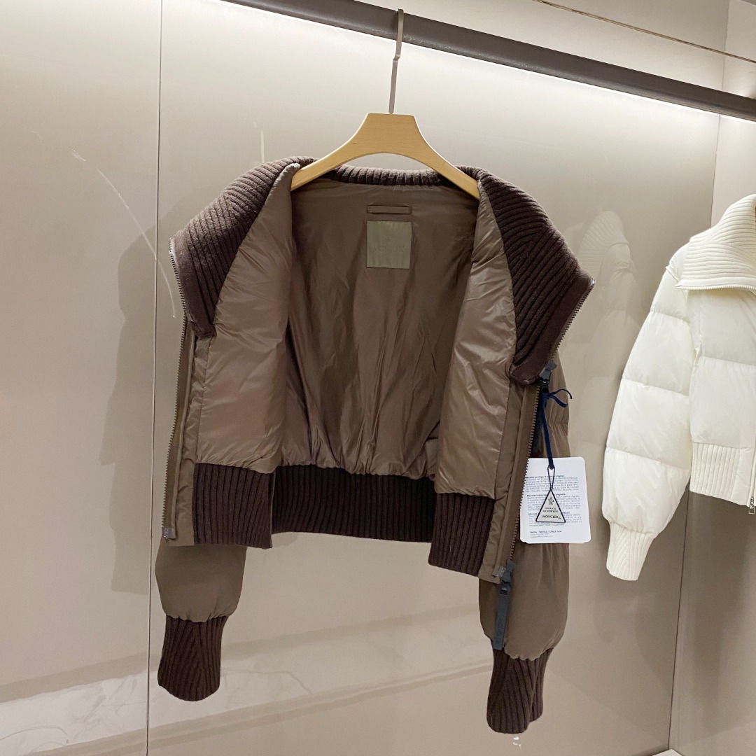 Moncler Jadeite Short Down Jacket - PerfectKickZ