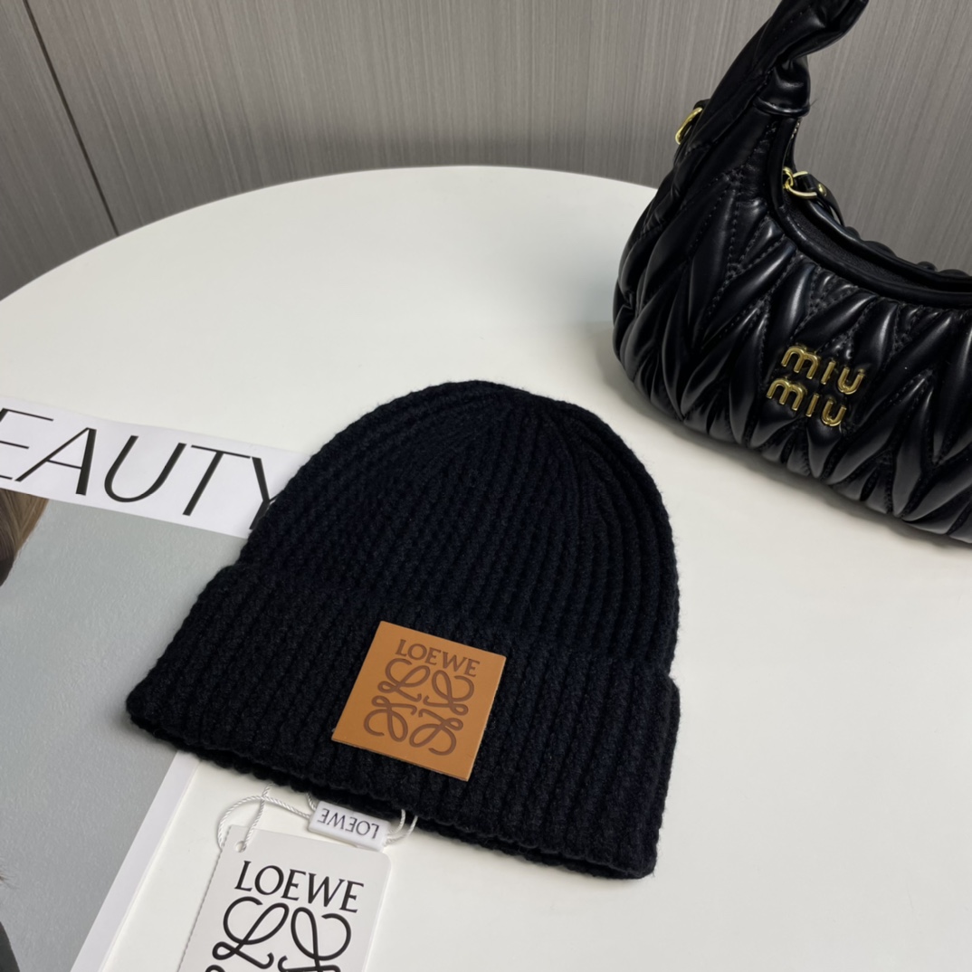 Loewe Beanie - PerfectKickZ