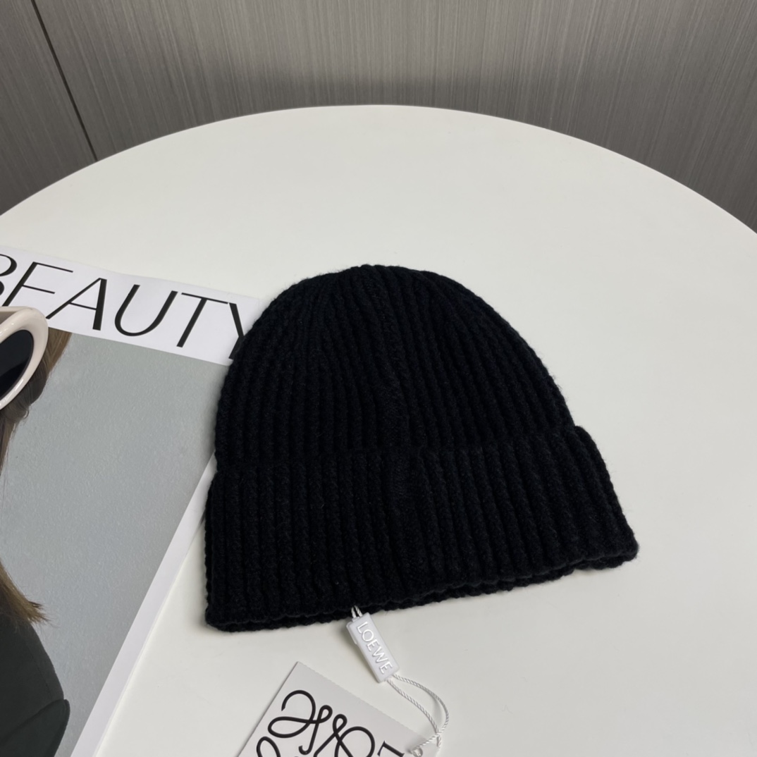Loewe Beanie - PerfectKickZ