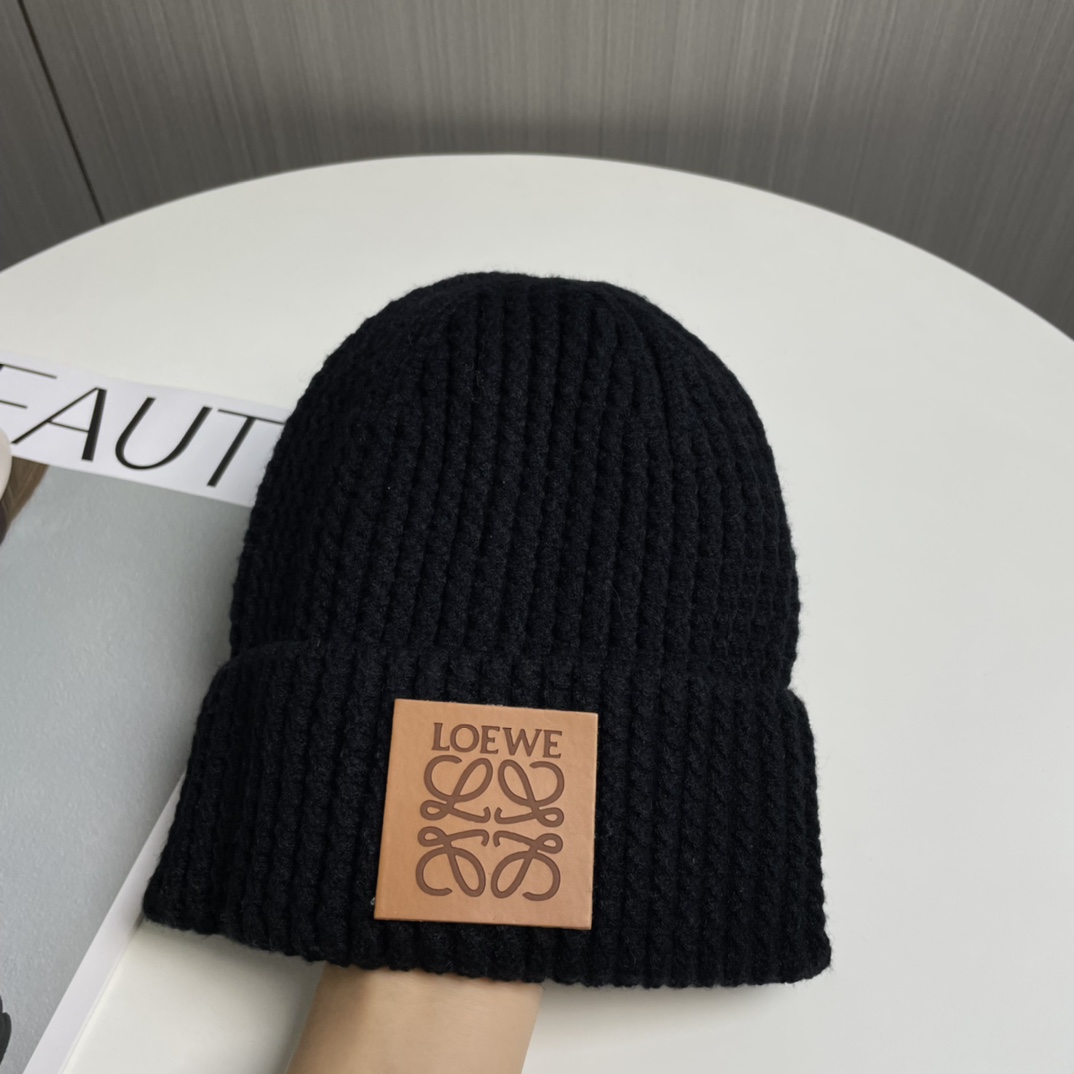 Loewe Beanie - PerfectKickZ