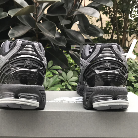 New Balance 1906R Sneakers      M1906RLB   - PerfectKickZ