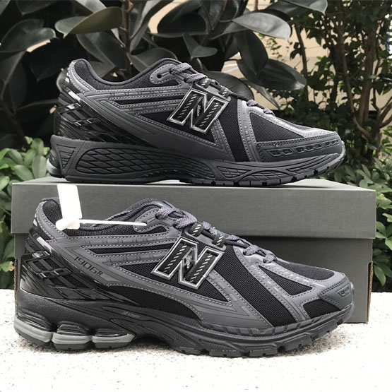 New Balance 1906R Sneakers      M1906RLB   - PerfectKickZ