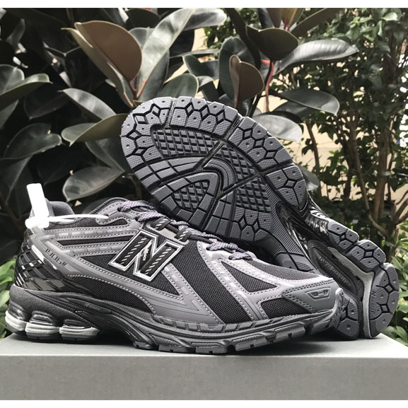 New Balance 1906R Sneakers      M1906RLB   - PerfectKickZ