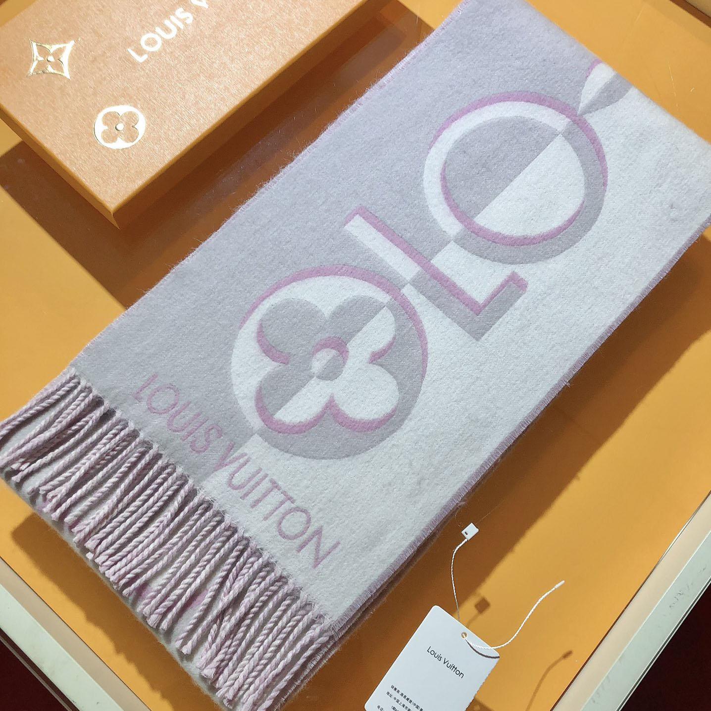 Louis Vuitton Duo Infinity Scarf  M93281 - PerfectKickZ