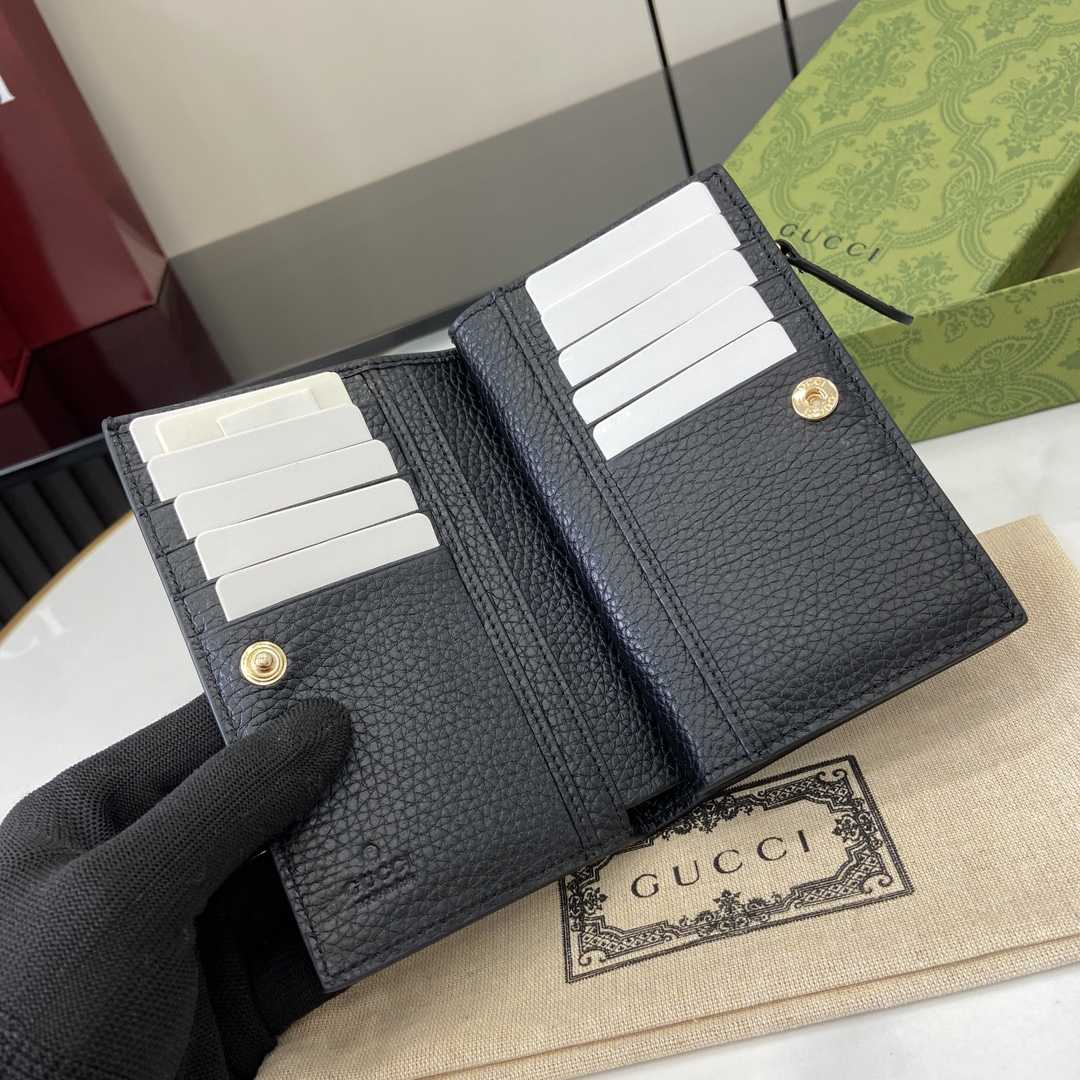 Gucci GG Emblem Zip Key Case - PerfectKickZ
