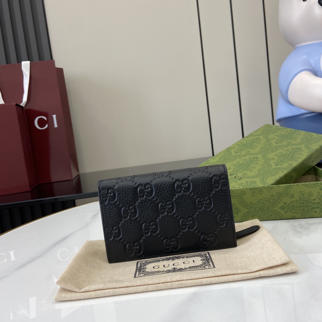 Gucci GG Emblem Zip Key Case - PerfectKickZ