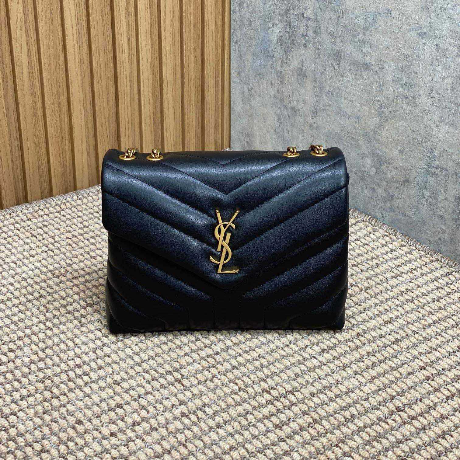 Saint Laurent Loulou Shoulder Bag   25x17x9cm - PerfectKickZ