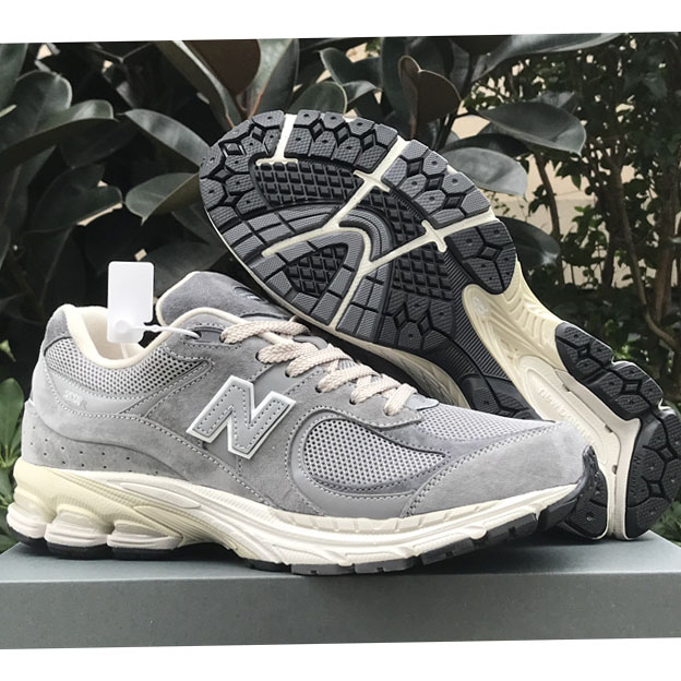 New Balance NB 2002R Sneakers      M2002RNM  - PerfectKickZ